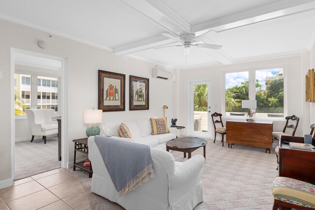 Building Photo - 455 Worth Ave