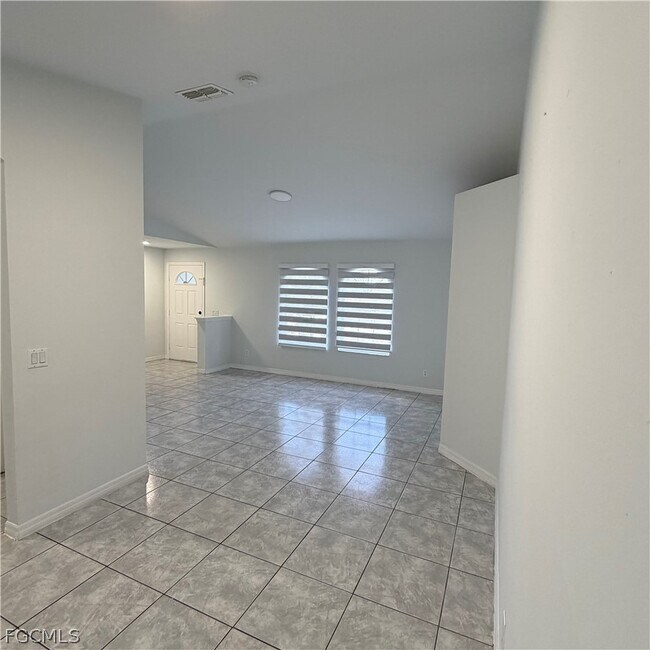 Foto del edificio - 5011 Brookfield St