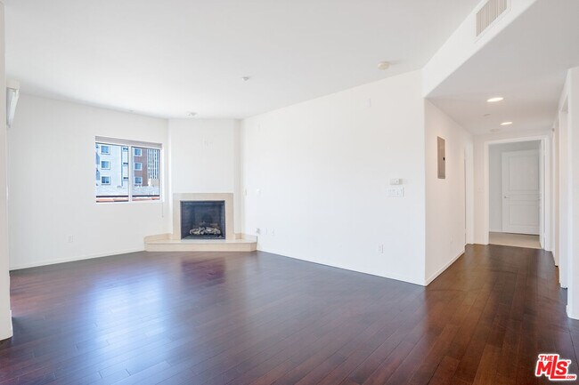 Foto del edificio - 733 S Manhattan Pl