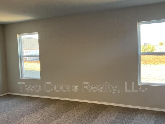 Foto del edificio - 561 SE 3rd Ter