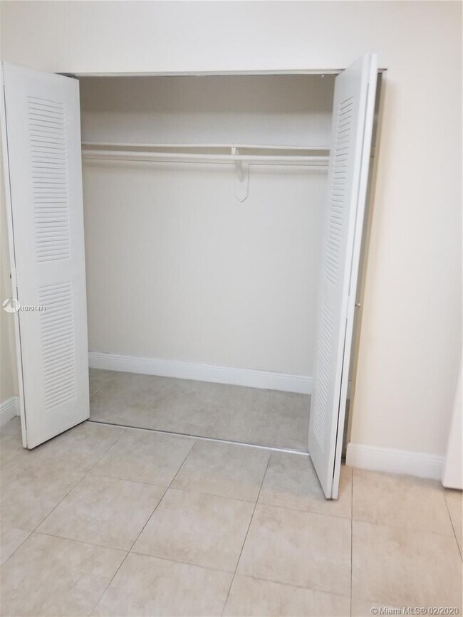 Foto del edificio - 10425 SW 112th Ave