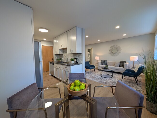 Foto del edificio - 531 W Aldine Ave