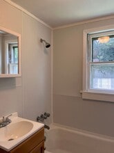 Building Photo - 1307 Fisher St