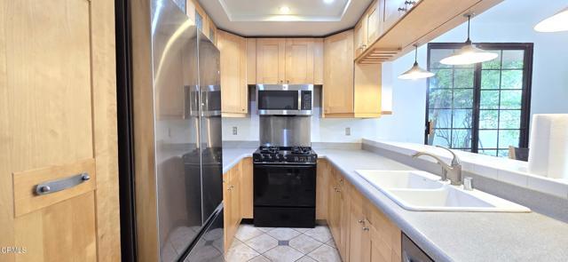 Foto del edificio - 235 S Holliston Ave