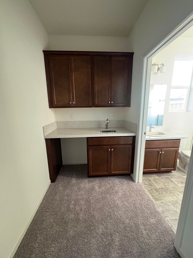 Building Photo - 434 Miramar Dr