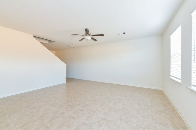 Building Photo - 26251 Bosch Dr