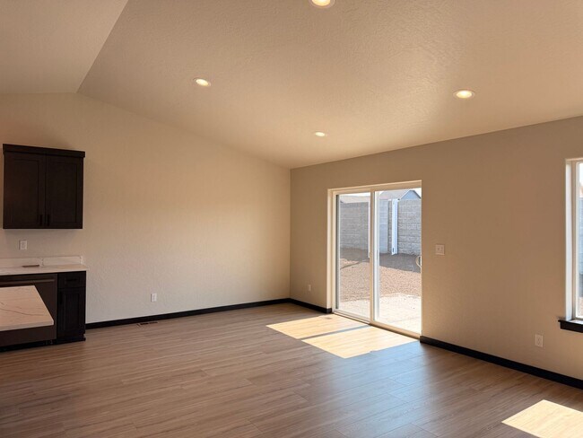 Building Photo - 6204 Ballantree Ln