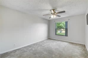 Building Photo - 2 br, 2 bath  - Woodglen