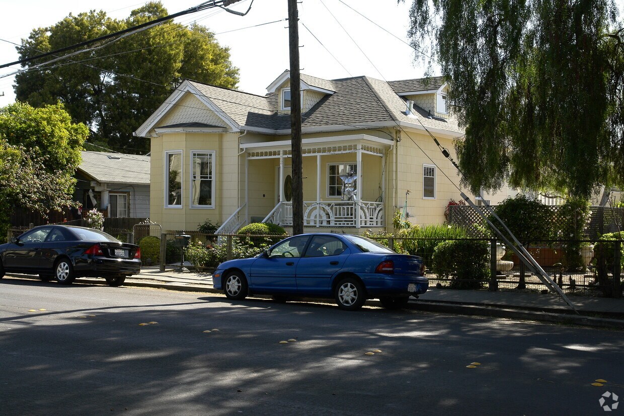 Foto del edificio - 522 Maple St