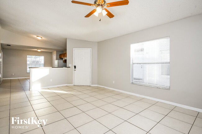 Building Photo - 7556 Groveoak Dr