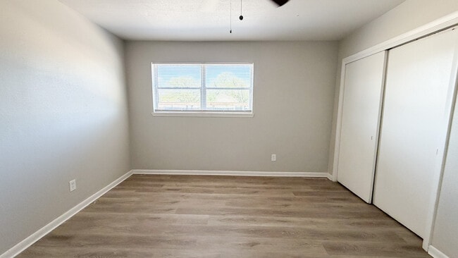 Foto del edificio - Kentwood Apartments