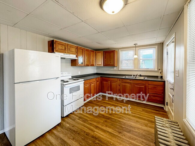 Building Photo - 431 E Bald Eagle St