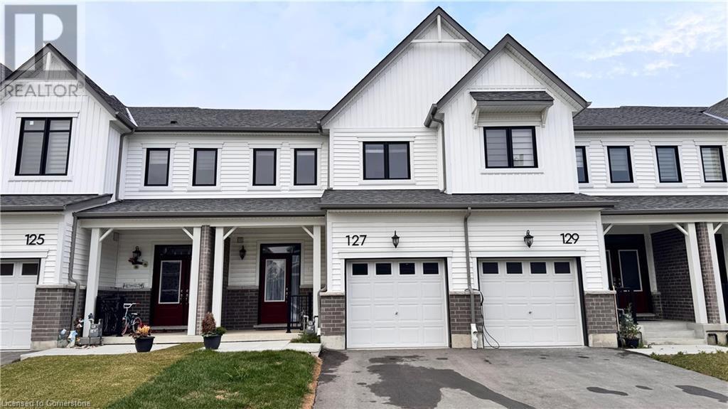 Photo principale - 127 Forestwalk St