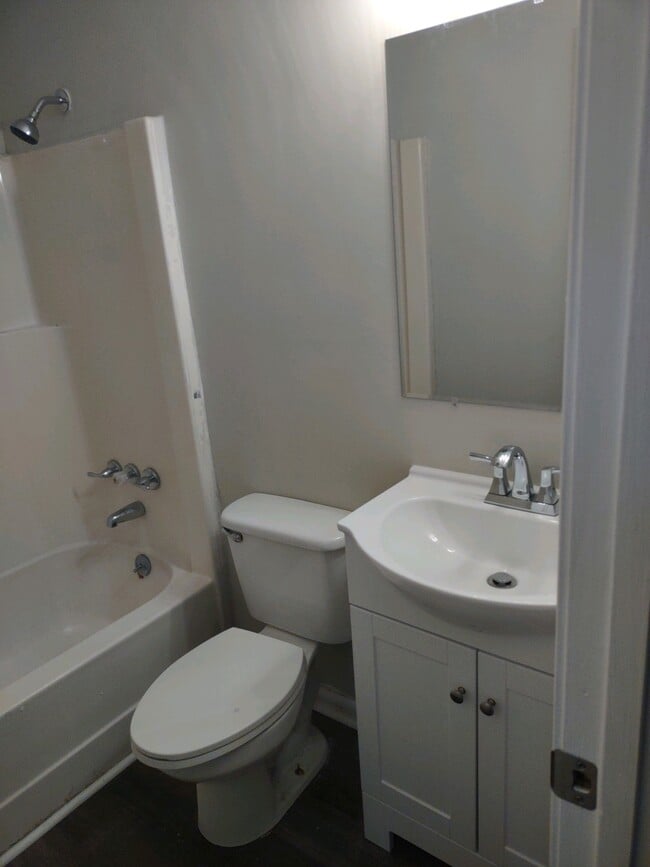 Building Photo - 480 Ringgold Rd