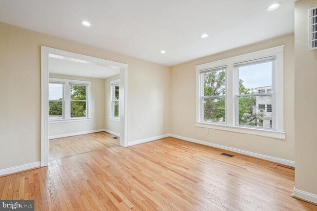 Building Photo - 4528 4th St NW