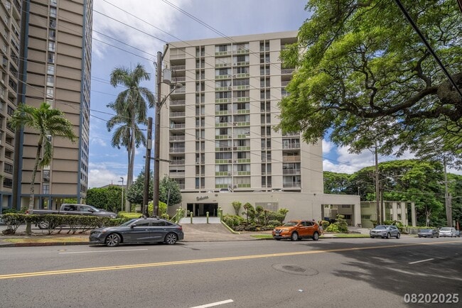 Building Photo - Beautifully maintained 1BR/1BA/1PKG unit i...