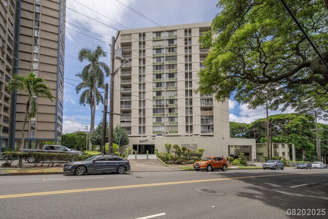 Foto del edificio - Beautifully maintained 1BR/1BA/1PKG unit i...