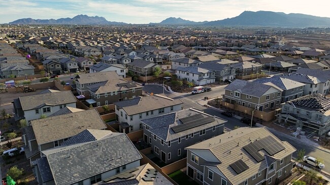 Building Photo - 770 Aurora Vale Pl
