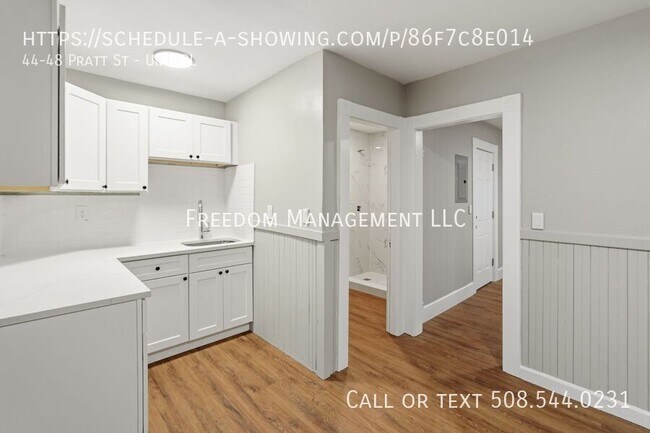 Foto del edificio - 44-48 Pratt St-Unit 2L