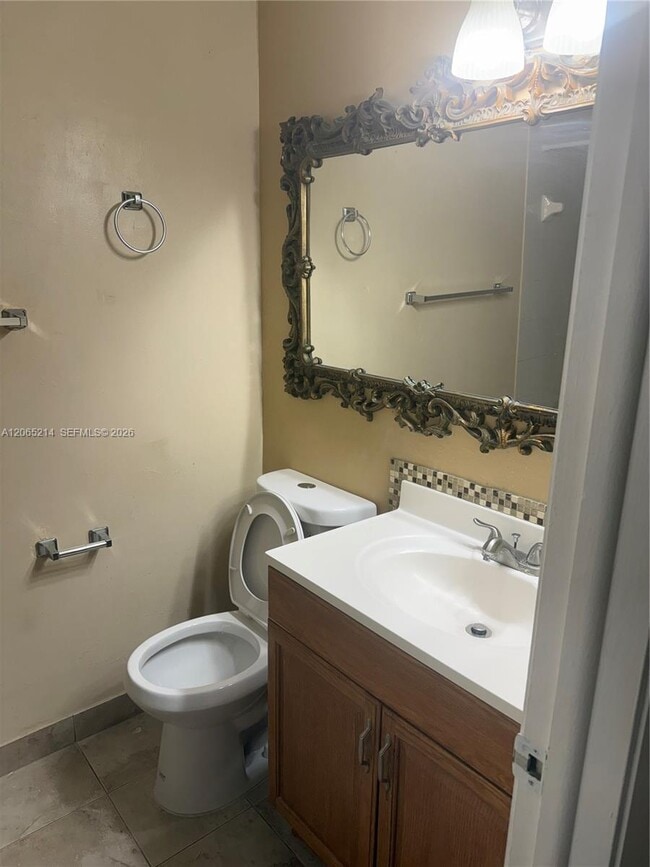 Foto del edificio - 722 NW 125th Ct