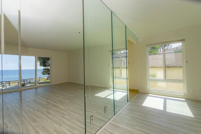 Foto del edificio - 457 Coast Blvd
