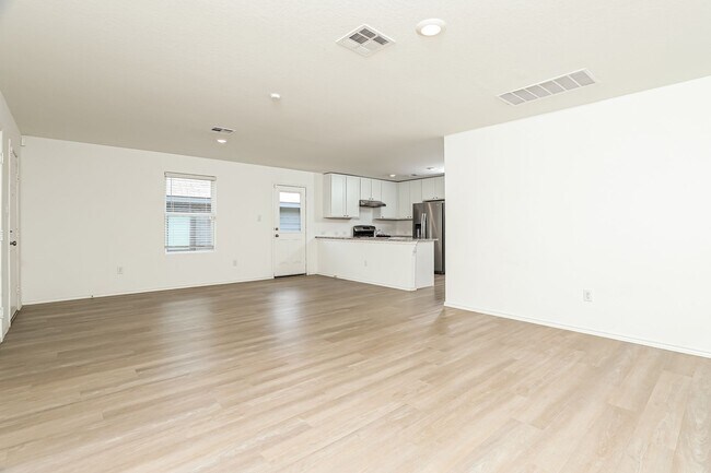 Foto del edificio - 3 bedroom 2 bathroom home located 8.5 miles from Lackland AFB