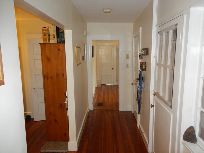 Pasillo - 85 Tower St