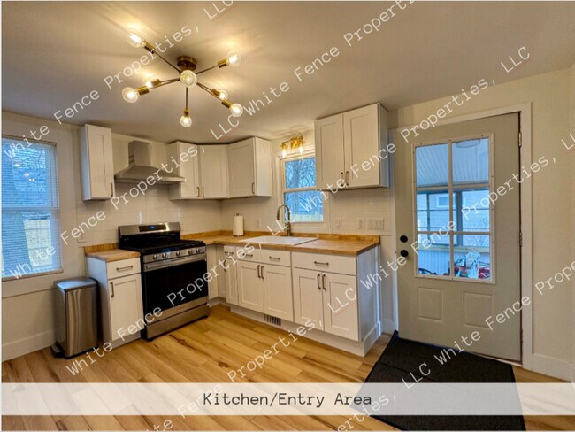 Foto del edificio - 247 Strong Ave