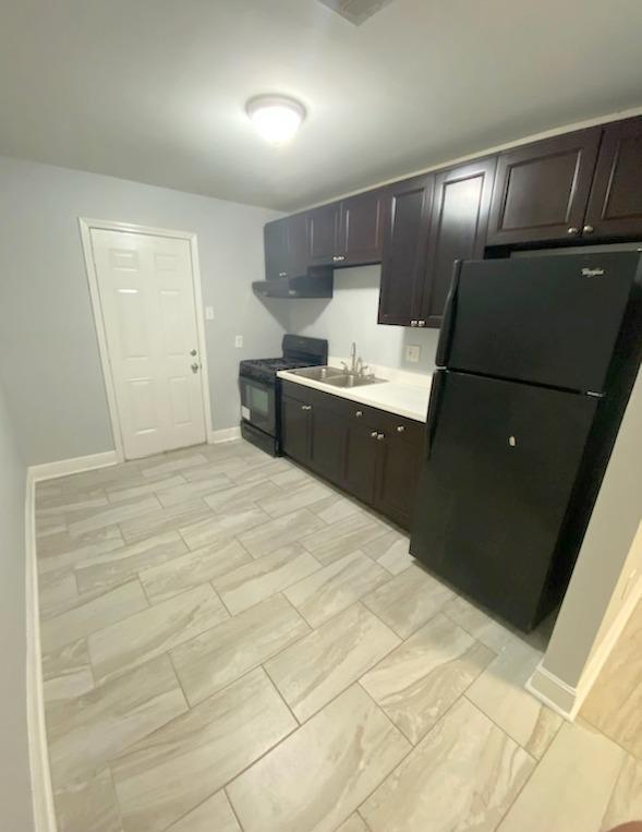 Foto del edificio - 2523 St Ann St. #B
