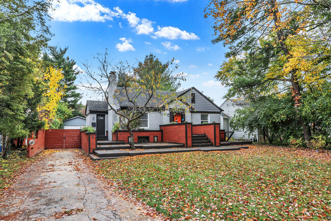 Building Photo - 233 W Westfield Blvd