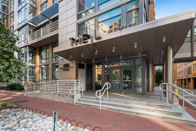 Foto del edificio - 440 L St NW