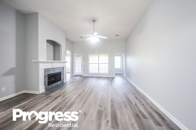 Building Photo - 7849 Meadow Ridge Ln