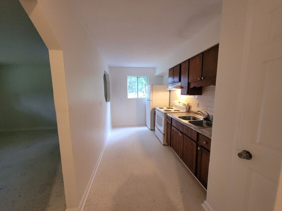 Foto del edificio - Camelot 1 bedroom condo