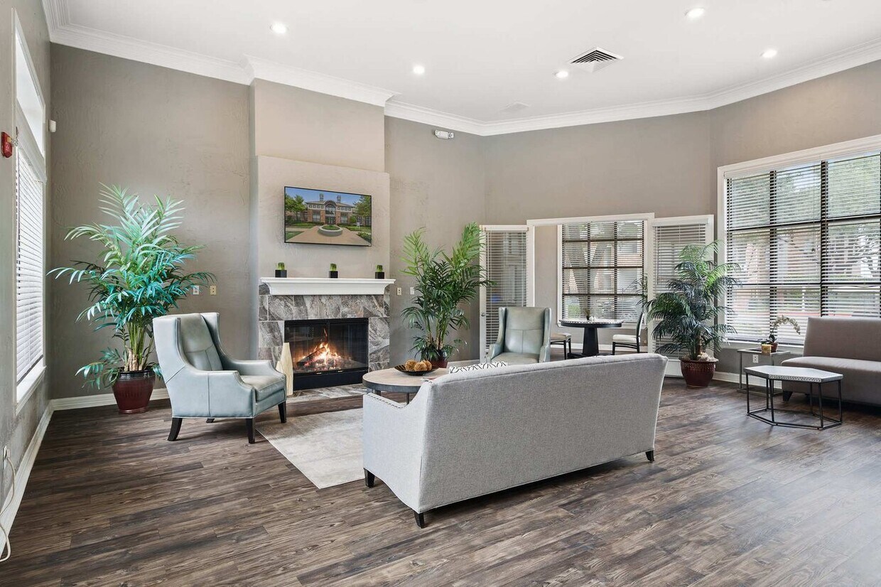Mission Mayfield Downs Apartments in Grand Prairie, TX