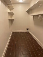 Building Photo - 1401 Brookhaven Rd