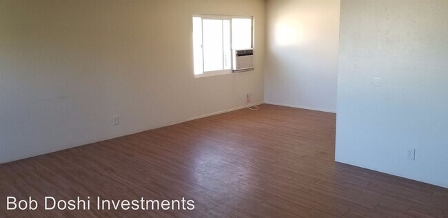 Building Photo - 807 N Lemon St