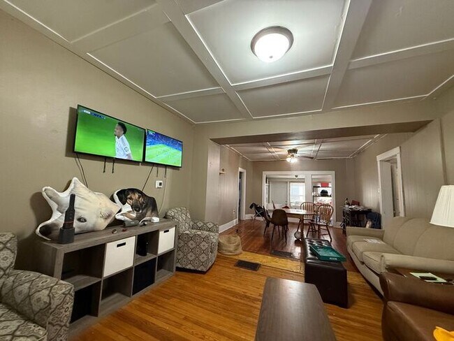 Foto del edificio - $2,850 | 5 Bedroom, 2 Bathroom House | NO PETS | Available for August 1st, 2026 Move In!