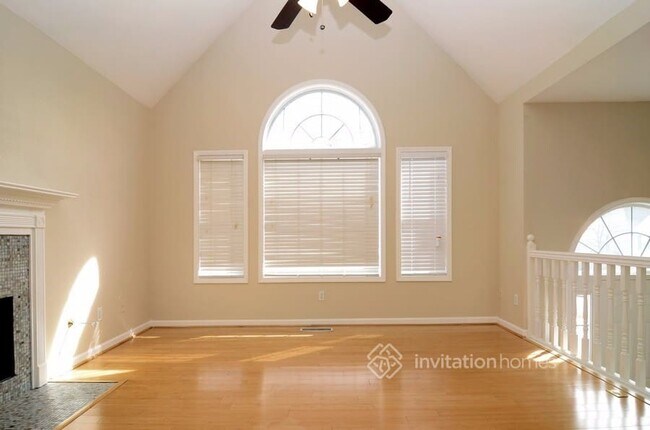 Foto del edificio - 7237 Brittany Way