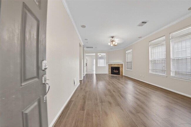 Foto del edificio - 8118 Barnes Ridge Ln