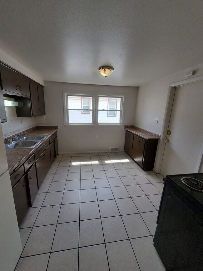 Foto del edificio - 4954-4956 N 48th St. (Duplex)