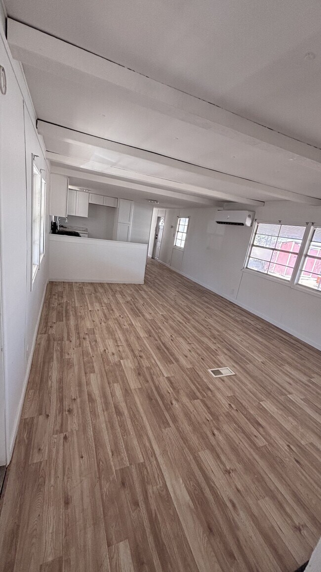 Foto del edificio - 3211 Northfield Ave