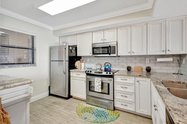 Foto del edificio - 9400 S Ocean Dr