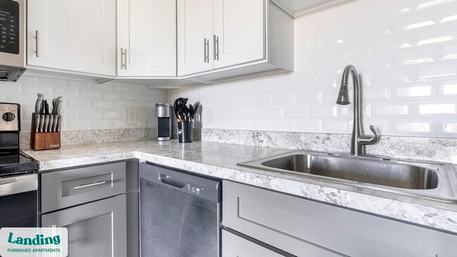 Foto del edificio - 2305 Aaron St