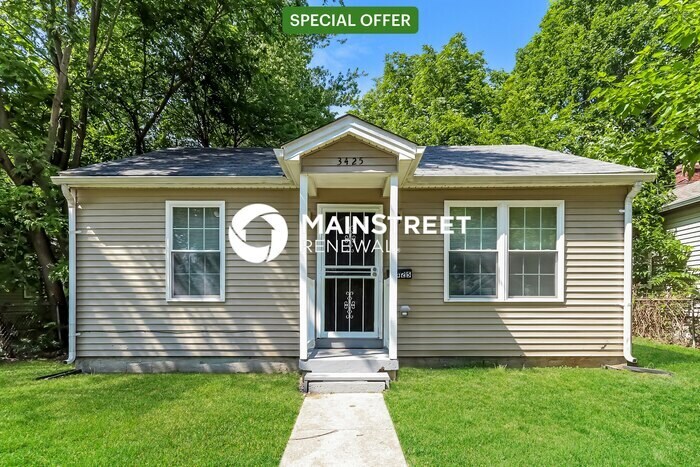 Foto principal - 2 Bedroom Pet-Friendly Home in Louisville,...