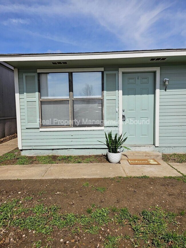 Foto del edificio - 101 E Broadway St