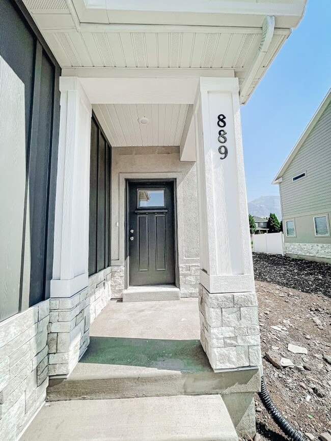Building Photo - Brand New Idyllic END Unit Townhome in AF