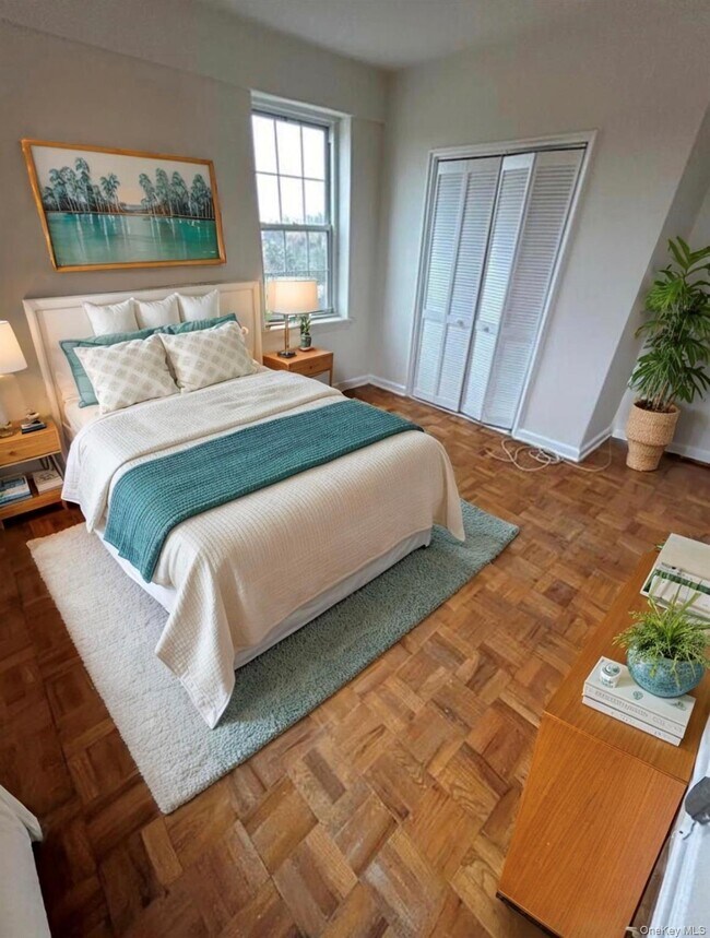 Foto del edificio - 220 Pelham Rd