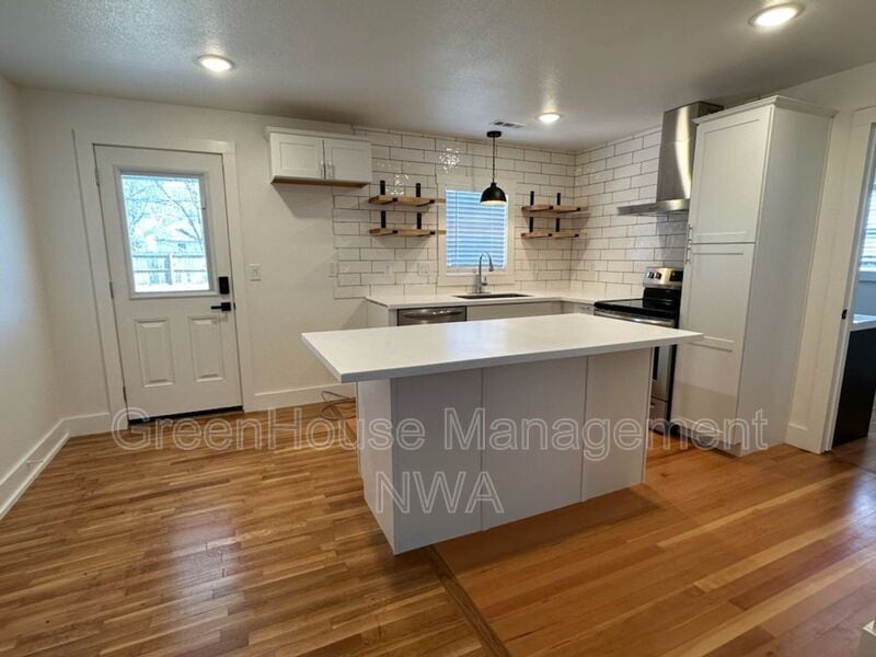 1111 N 10th St, Rogers, AR 72756 House for Rent in Rogers, AR