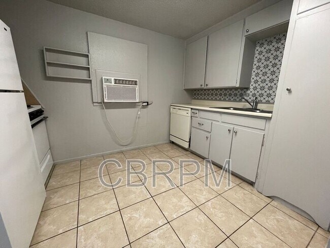 Building Photo - 2216 30th St