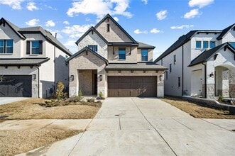 Building Photo - 721 Sugar Fld Dr